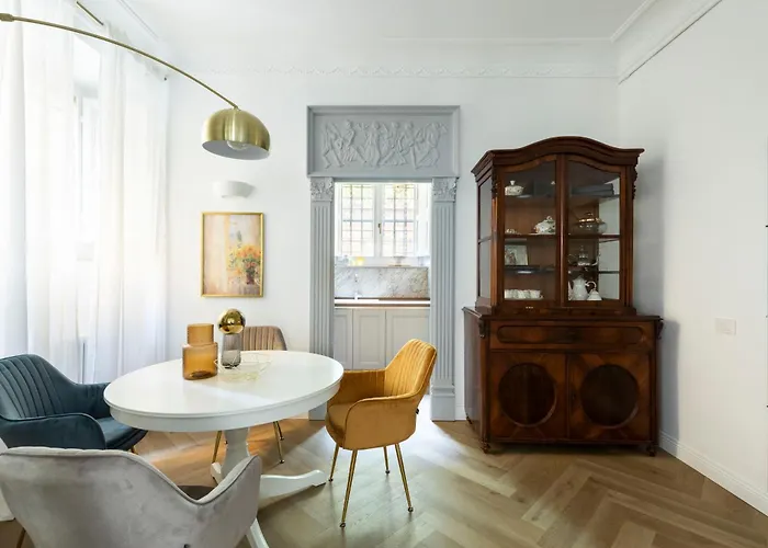 Ych-belle Epoque House