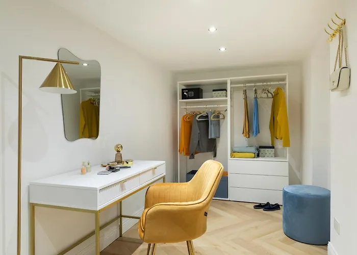 Ych-belle Epoque House *