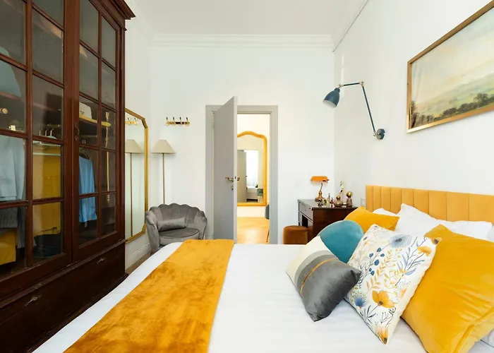 Ych-belle Epoque House *