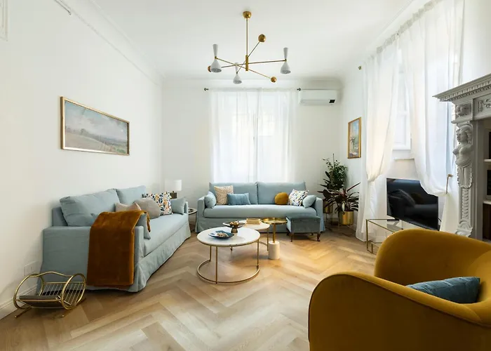 Ych-belle Epoque House