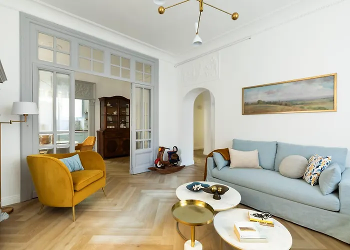 Ych-belle Epoque House *